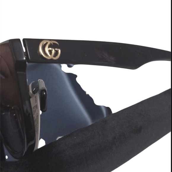 Gucci Sunglasses - Picture 8 of 13